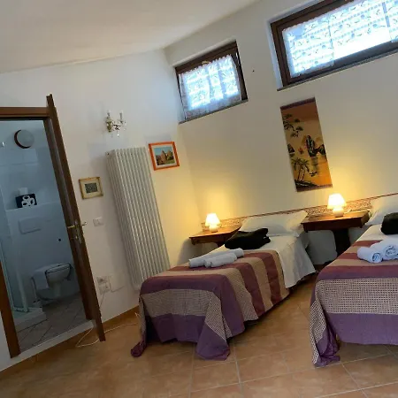 Holiday home Casetta Azzurra In Corte Medioevale *