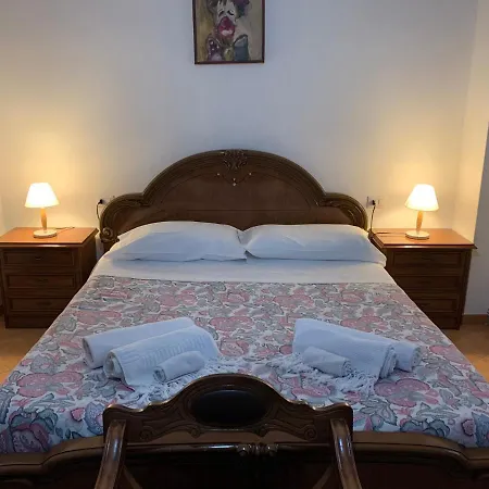 Casetta Azzurra In Corte Medioevale Holiday home *