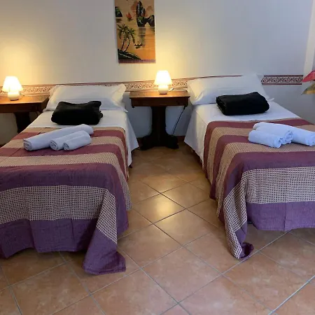Casetta Azzurra In Corte Medioevale Holiday home Pisano