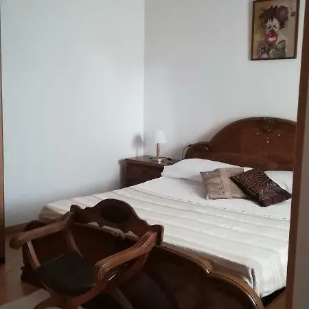 Holiday home Casetta Azzurra In Corte Medioevale