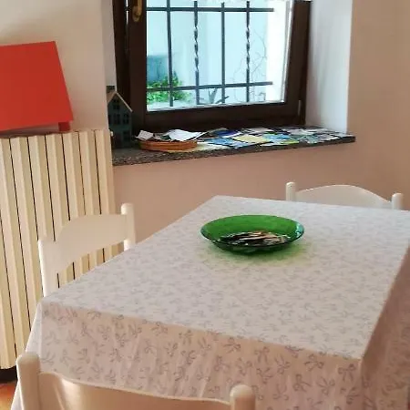 Holiday home Casetta Azzurra In Corte Medioevale