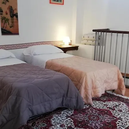 Casetta Azzurra In Corte Medioevale Holiday home *