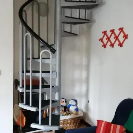 Holiday home Casetta Azzurra In Corte Medioevale *